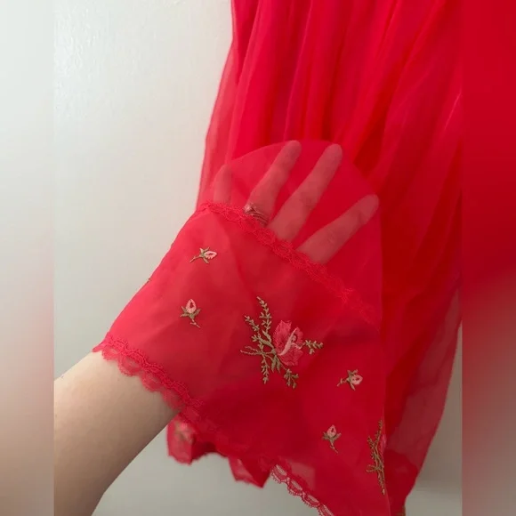 Vintage 1960’s Vanity Fair Floral Embroidered Babydoll Nightgown Red Size XS - Picture 10 of 14